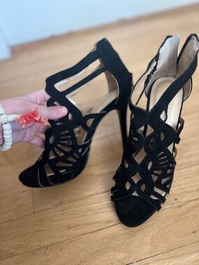 Mascotte Women's Black Cutout High Heel Sandals